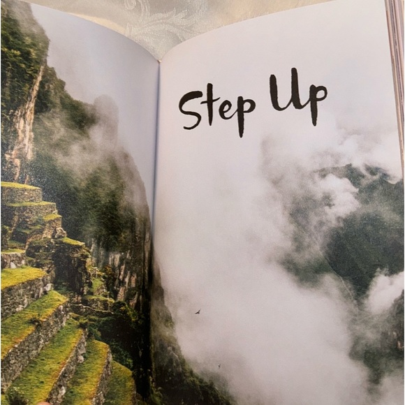 Moorea Seal 52 Lists For Bravery: Journaling Inspiration for Courage Resilience - Picture 8 of 9